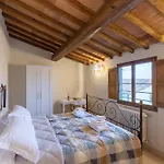 San Zanobi Nest In Central Florence